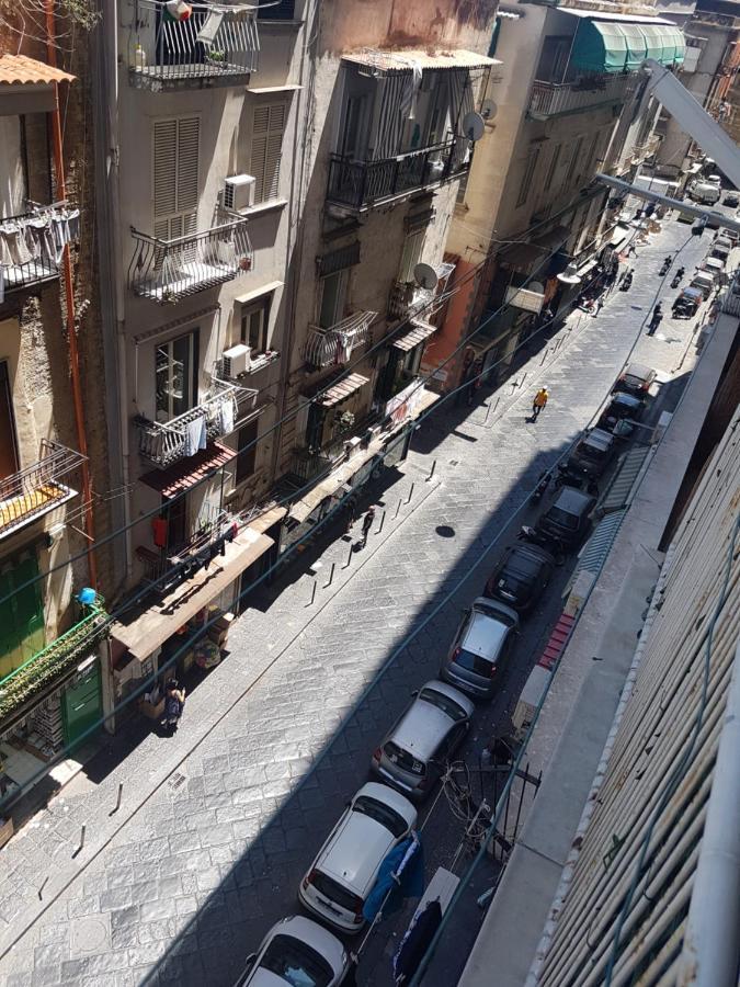 شقة La Dimora Di Antonietta - Centro Storico نابولي المظهر الخارجي الصورة